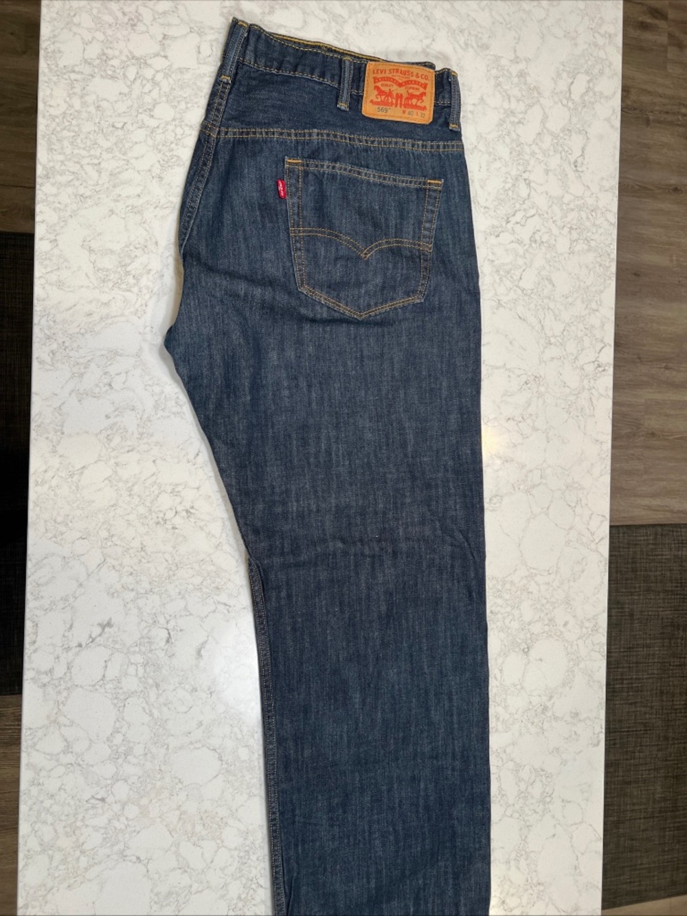 Men’s Levi’s 569 40x32 Dark Blue Denim Jeans, excellent condition